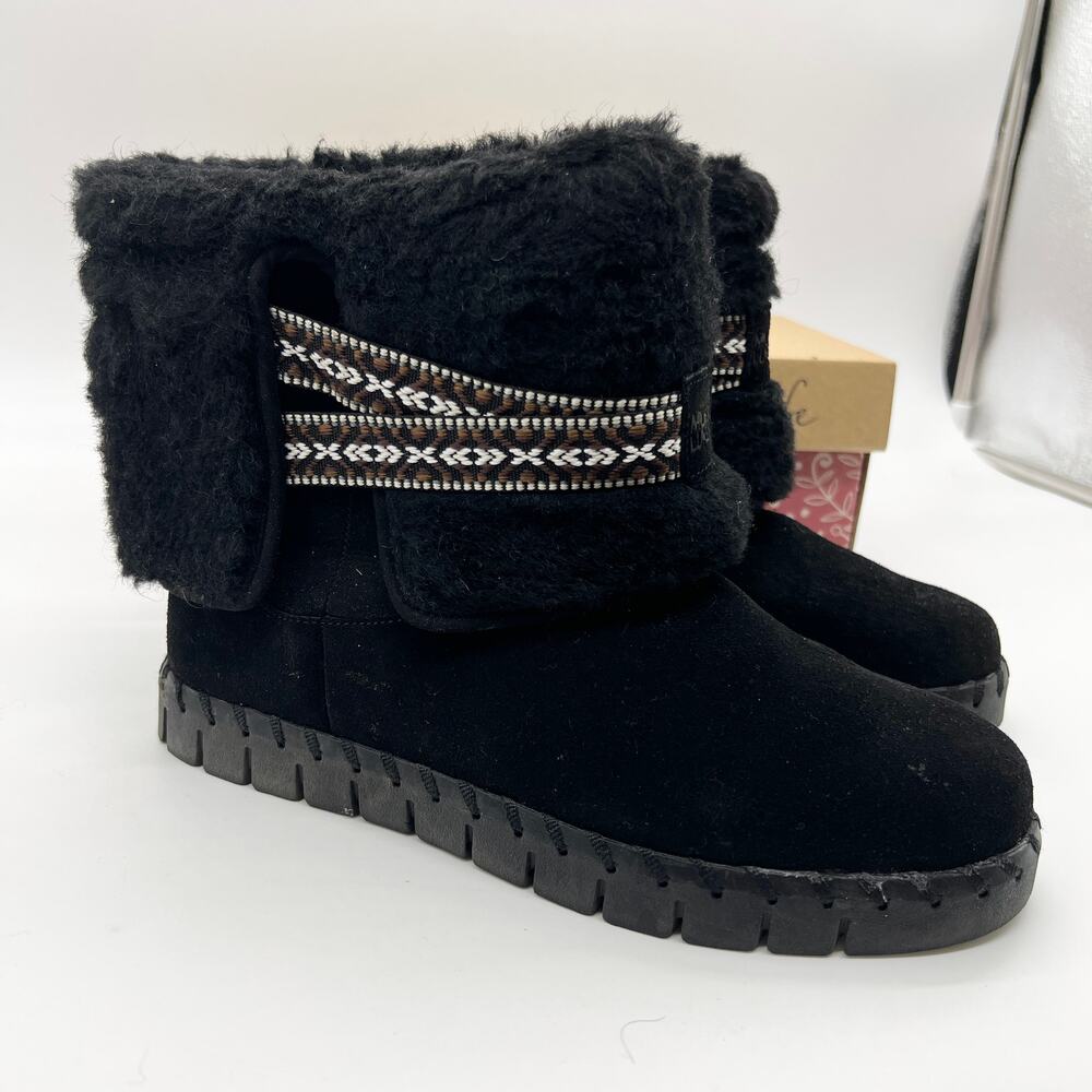 Muk Luks Suede Cuffed Bootie Womens Size 7M Water Repellent Montauk Black